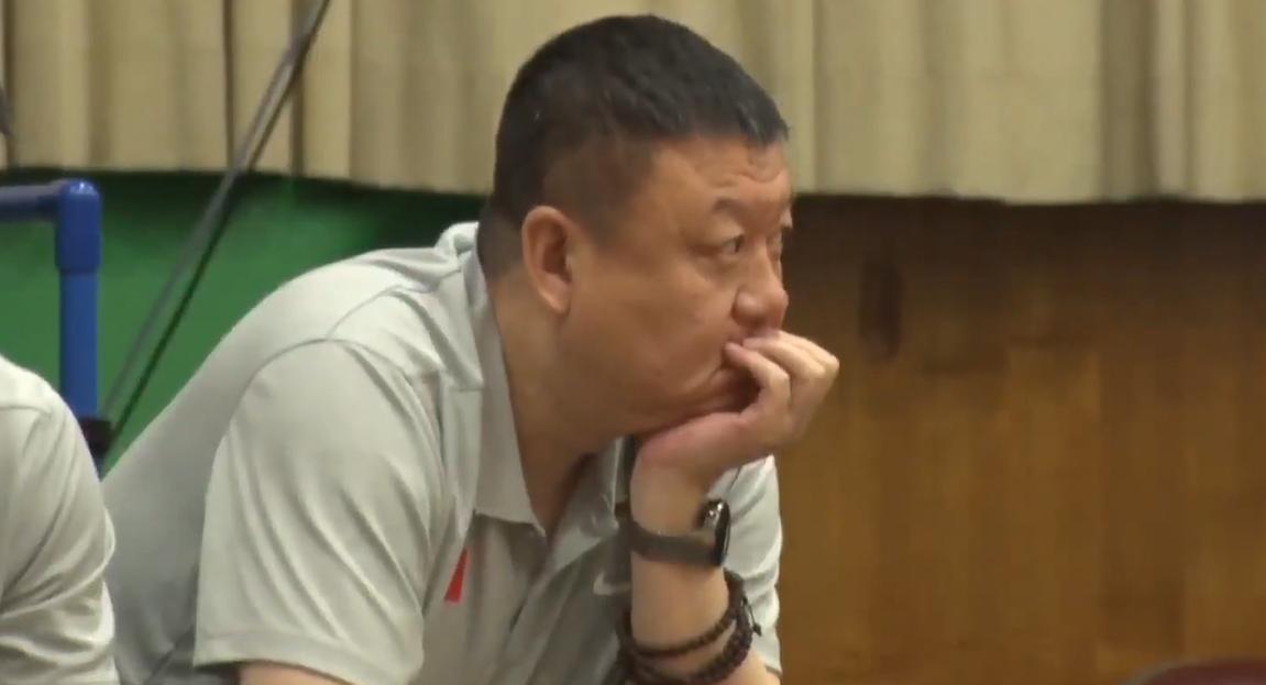 53年一遇：尼克斯把冠军派对搬上《今夜秀》