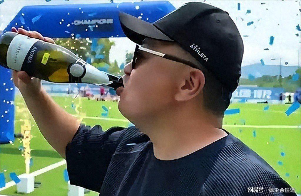 皇马门神库尔图瓦大腿肌肉撕裂，恐无缘战拜仁